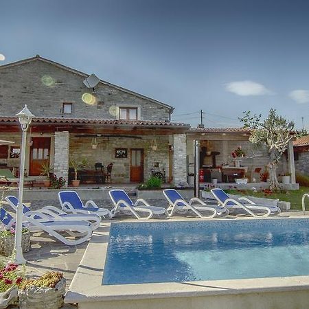 Vila Vesna Грожнян Экстерьер фото
